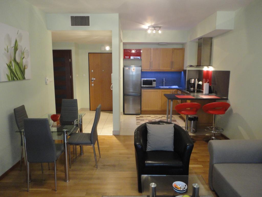 Angel Plaza Apartment คราคูฟ ภายนอก รูปภาพ