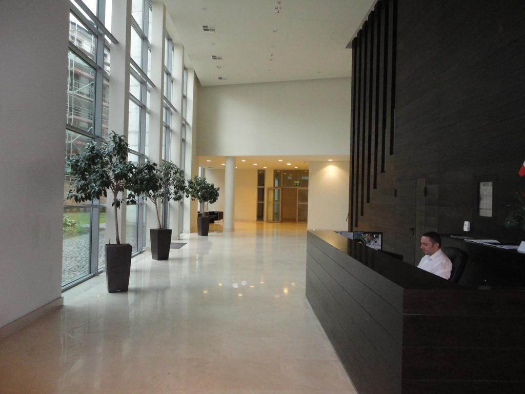 Angel Plaza Apartment คราคูฟ ภายนอก รูปภาพ